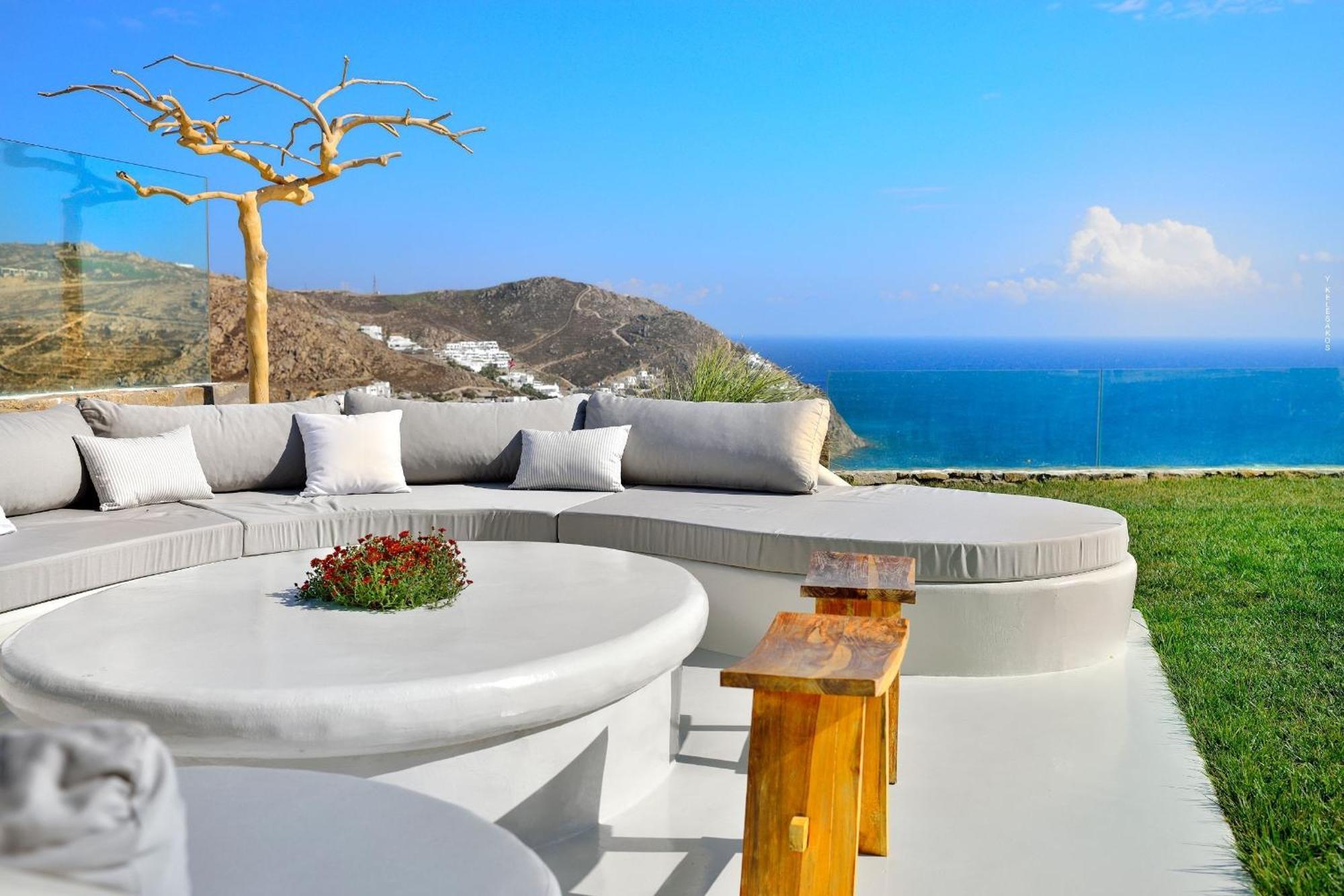 Outstanding Mykonos 6 Bedrooms Agamemnon Sauna Jacuzzi Panoramic Sea Views Villa *